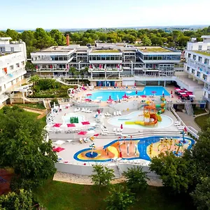https://hotel-delfin.in-istria.net